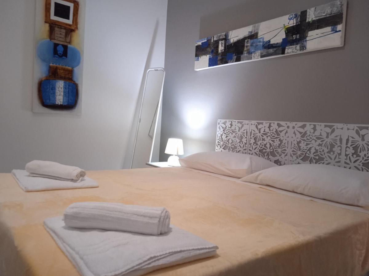 Guest House Oleandro Santa Maria Navarrese Exterior foto