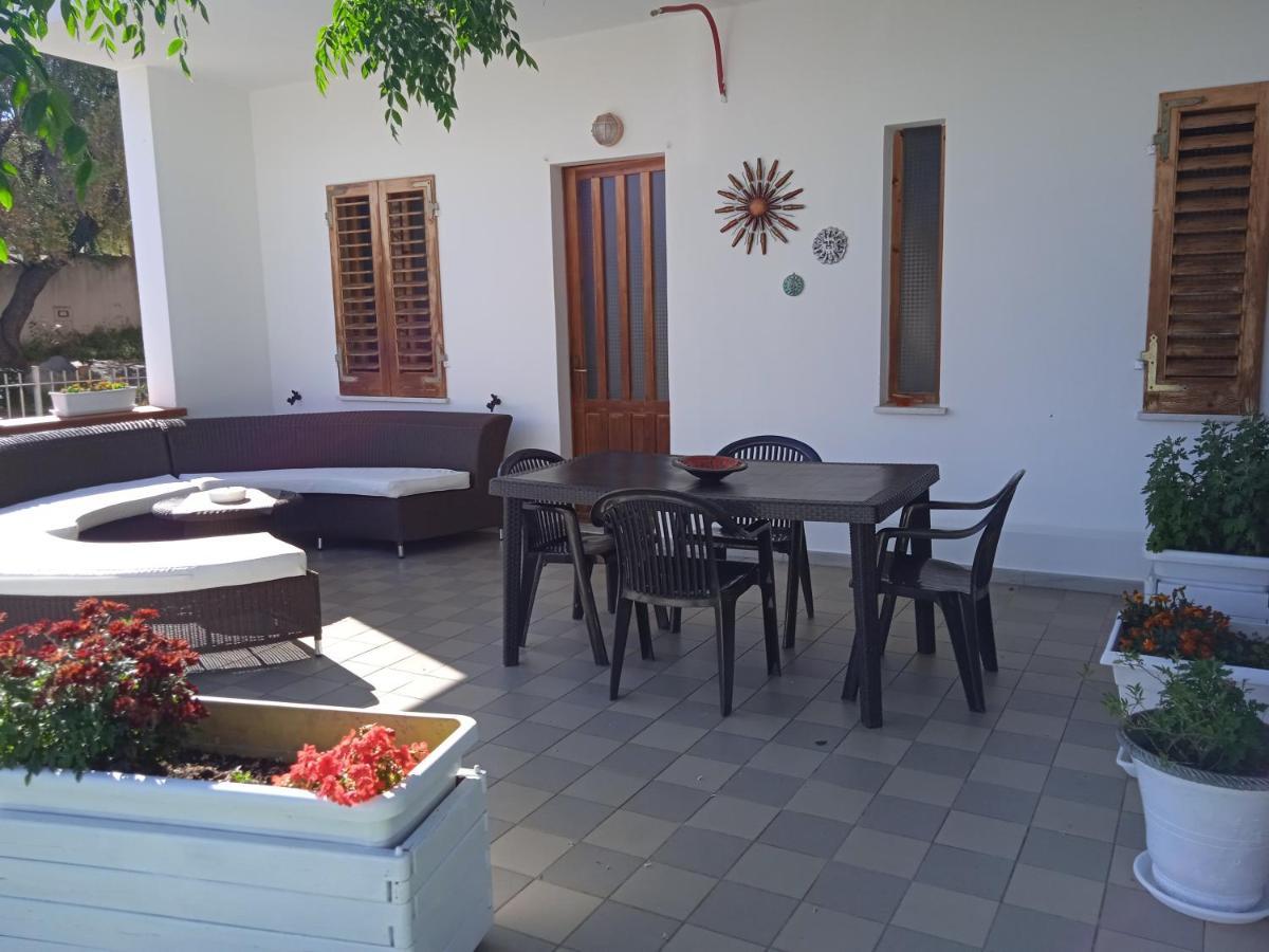 Guest House Oleandro Santa Maria Navarrese Exterior foto