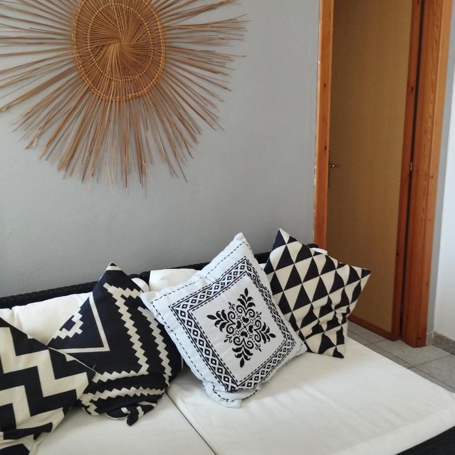 Guest House Oleandro Santa Maria Navarrese Exterior foto